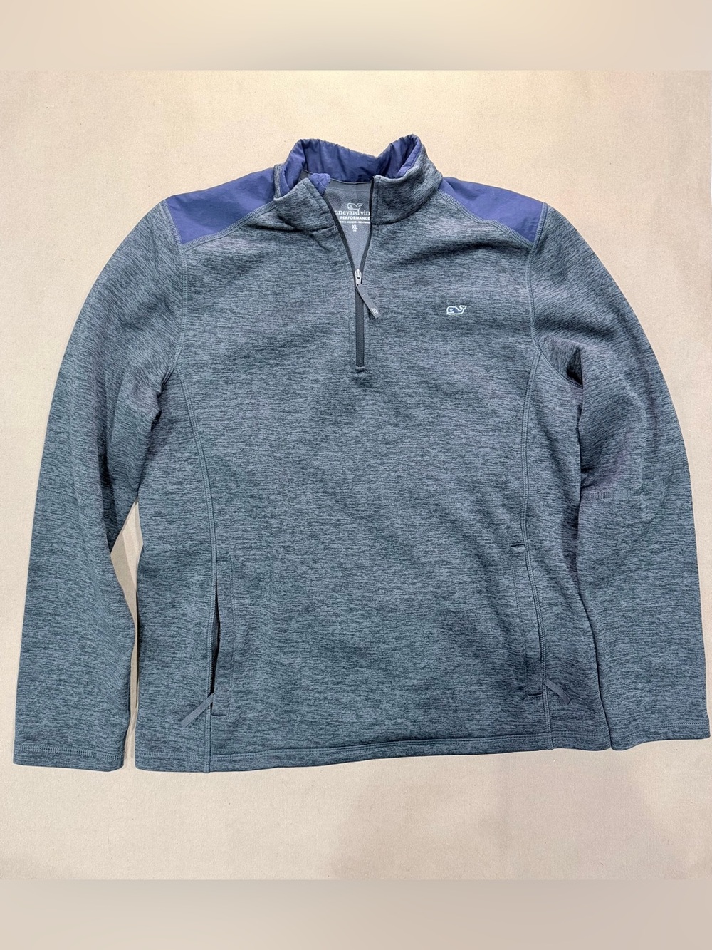 Vineyard Vines Performance Quarter‑Zip – Men’s XL Gray/Navy Fleece Pullover